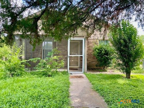 501 San Antonio St, Marlin, TX, 76661-3150 | Card Image