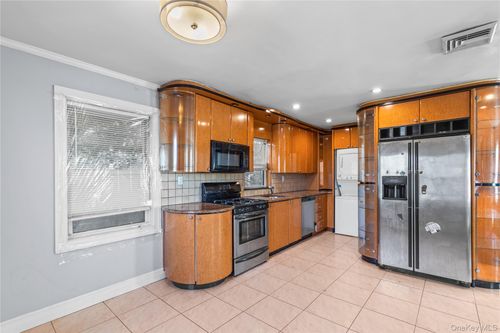 236 E Market St, Long Beach, NY, 11561-2210 | Card Image