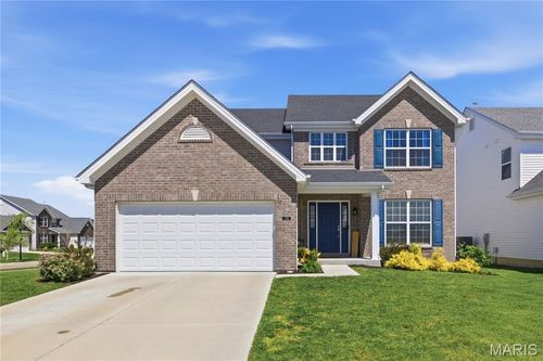 730 Palisades Dr, Saint Charles, MO, 63301-3808 | Card Image