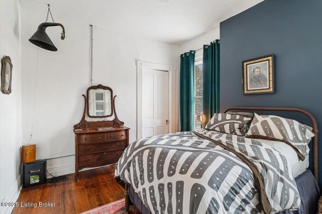1101 S 1 St St, House other with 3 bedrooms, 2 bathrooms and null parking in Louisville KY | Image 25