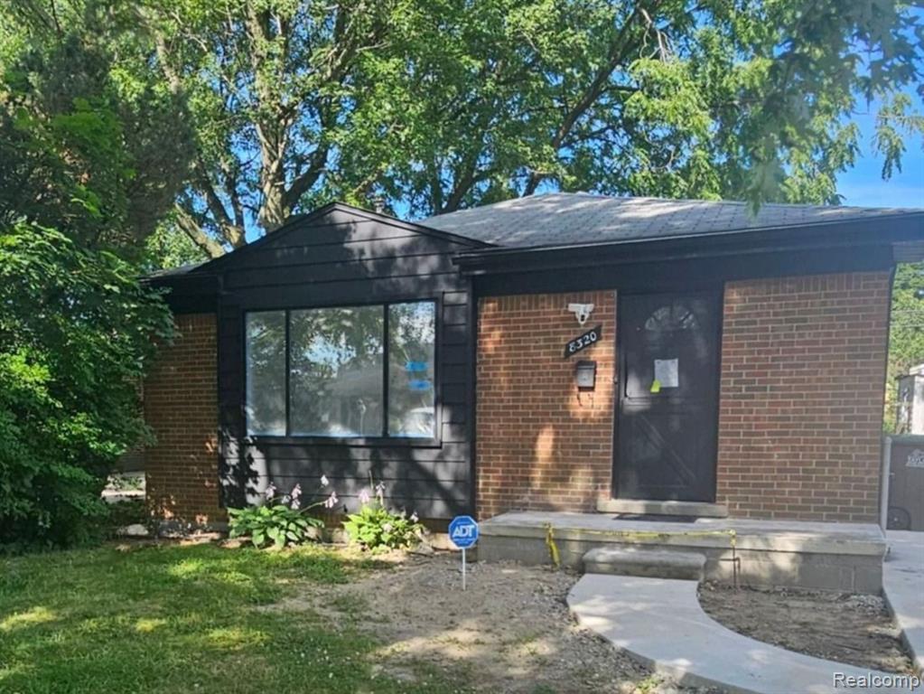 Ziegler St, Taylor, MI 48180