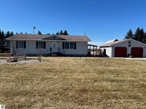 10613 N Bagley Rd, Saint Louis, MI, 48880-9411 | Card Image