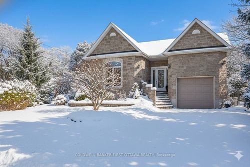 475 Moffatt St, Carleton Place, ON, K7C4V8 | Card Image