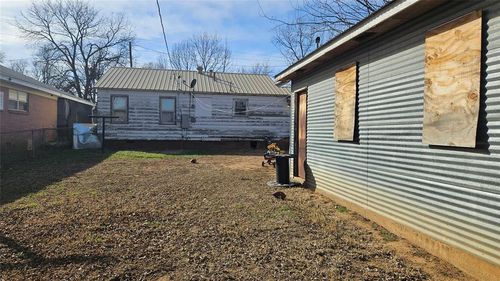 1112 N 4th St, Duncan, OK, 73533-5820 | Card Image