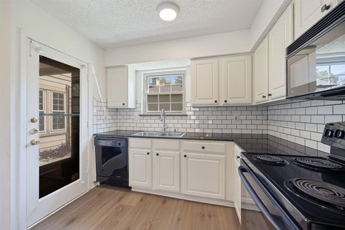 1086-5300 Keller Springs, Dallas, TX, 75248 | Card Image