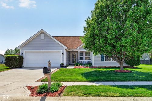 8167 Dartmoth Ln, Avon, IN, 46123-6979 | Card Image