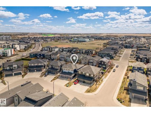 2456 Kelly Cir Sw, Edmonton, AB, T6W4G2 | Card Image