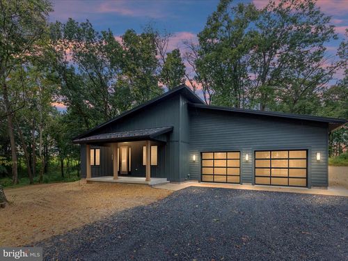 126 Chickadee Ct, Woodstock, VA, 22664-4042 | Card Image