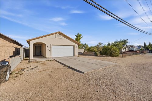 2115 Kingman Ave, Kingman, AZ, 86401-4835 | Card Image