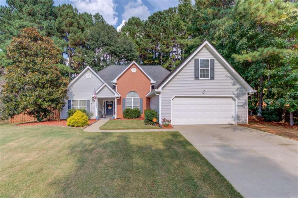 Penhollaway Ct, Loganville, GA 30052