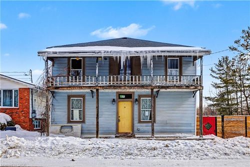 36 River St, Thorold, ON, L0S1K0 | Card Image