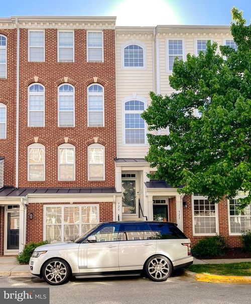 1812-920 Pine Forest Ln, UPPER MARLBORO, MD, 20774-1686 | Card Image