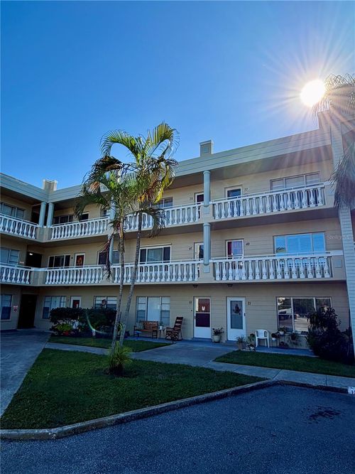 apt-49-2331 Finlandia Ln, CLEARWATER, FL, 33763-3104 | Card Image