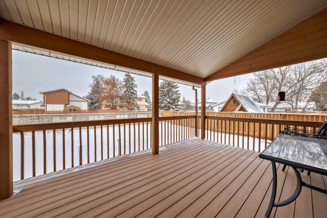 5408 60 Street, Home with 4 bedrooms, 3 bathrooms and 3 parking in Ponoka AB | Image 37