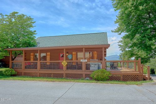 260 Moose Ridge Way, Pigeon Forge, TN, 37863 | Card Image