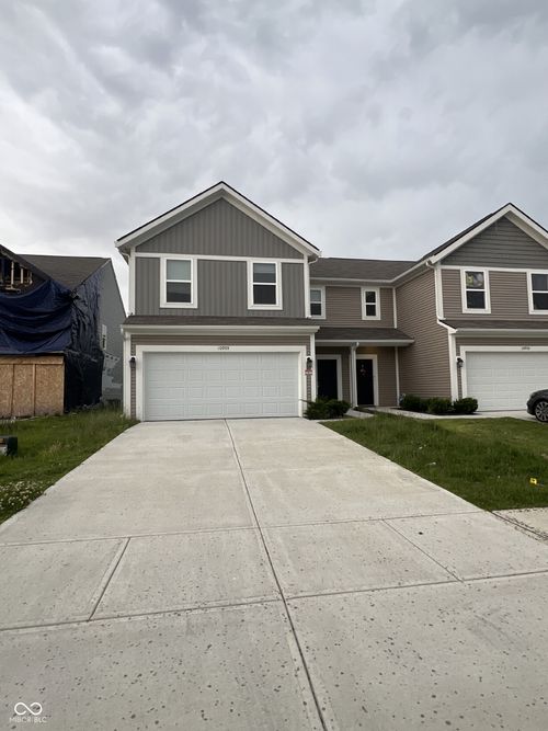 10905 Penwell Way, Indianapolis, IN, 46235-3632 | Card Image