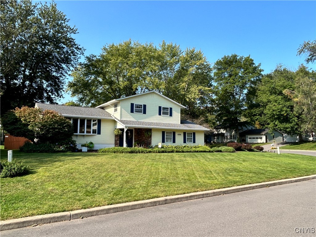 Arrowhead Ln, Liverpool, NY 13090