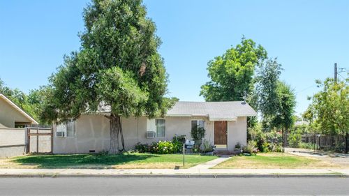 216 S Sunset Ave, Reedley, CA, 93654-3130 | Card Image
