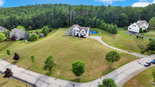 7 Meadow View Ln, Sturbridge, MA, 01518-1184 | Card Image