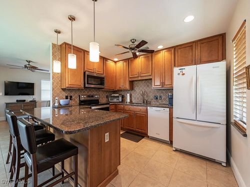 apt-2-1400 Pompei Ln, NAPLES, FL, 34103-1904 | Card Image