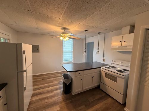 150 1/2 Edgington Lane, Wheeling, WV, 26003 | Card Image