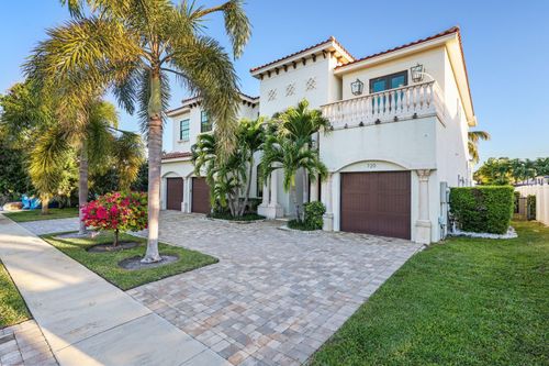 720 Ne 69th St, Boca Raton, FL, 33487-2424 | Card Image