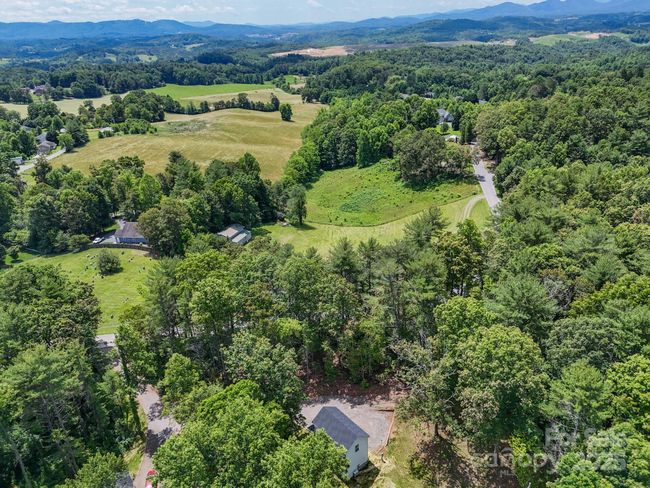 104 Forest Fern Ln, House other with 2 bedrooms, 2 bathrooms and null parking in Alexander NC | Image 9