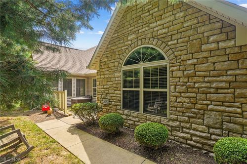 2622 Barnstone Ave Sw, Canton, OH, 44706-2278 | Card Image
