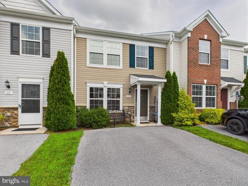 73 Teakwood Dr, MARTINSBURG, WV, 25404-0828 | Card Image