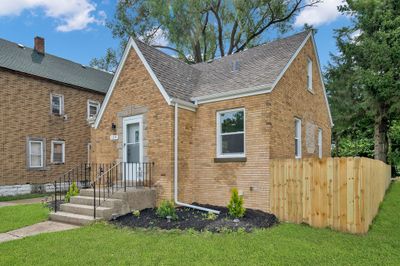 139 155th Street, House other with 3 bedrooms, 2 bathrooms and 2 parking in Calumet City IL | Image 2