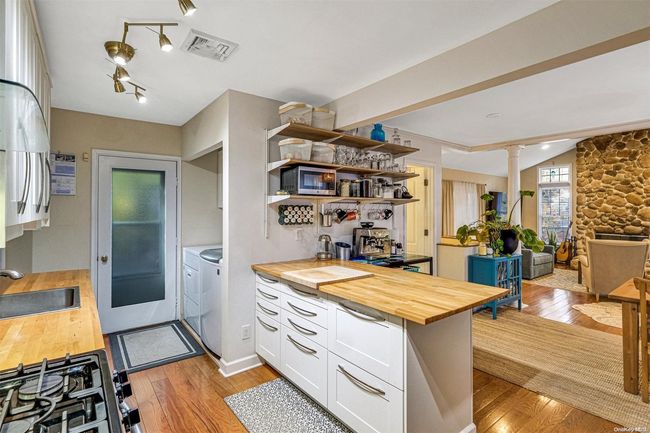 4 Bellrose Rd, House other with 4 bedrooms, 3 bathrooms and null parking in Sound Beach NY | Image 9