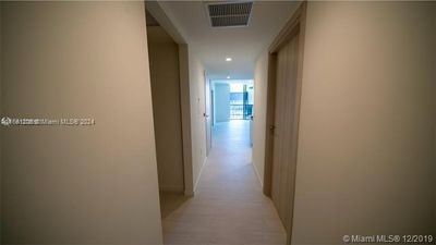 4905 - 1000 Brickell Plz, Condo with 1 bedrooms, 2 bathrooms and null parking in Miami FL | Image 1