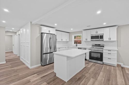 54 Mildred Rd, Brockton, MA, 02302-2551 | Card Image