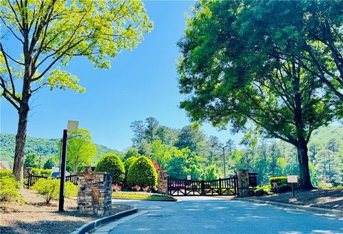 607 Hidden Close, Woodstock, GA, 30188-5394 | Card Image