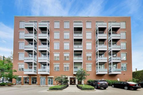 504-939 W Madison Street, Chicago, IL, 60607 | Card Image