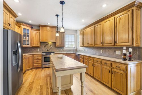 5895 S Teters Ct, Springfield, MO, 65804-7720 | Card Image