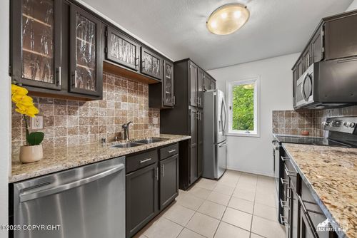 unit-103-9311 Jewel Lake Rd, Anchorage, AK, 99502-1562 | Card Image