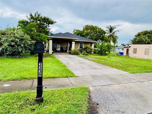 2239 Atlanta St, Hollywood, FL, 33020-1417 | Card Image