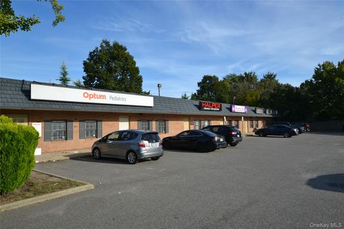 860 Atlantic Ave, Baldwin, NY, 11510-4063 | Card Image