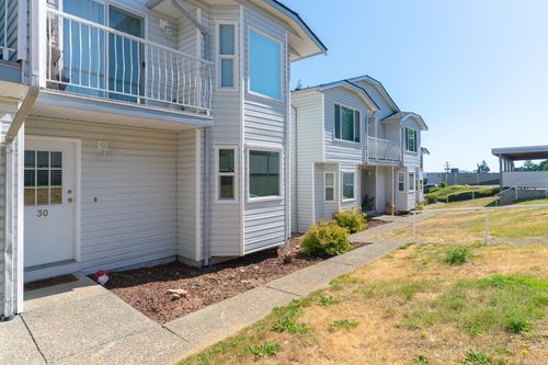 30-260 Harwell Rd, Nanaimo, BC, V9R6V1 | Card Image