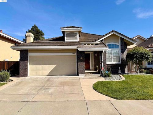 3074 Boardwalk St, Pleasanton, CA, 94588-2902 | Card Image