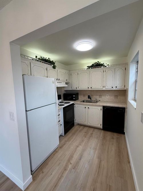 74 Northampton D, West Palm Beach, FL, 33417-1736 | Card Image