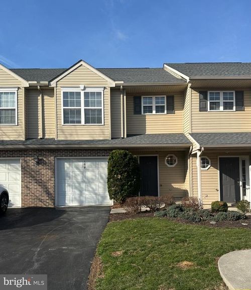 109 Cardinal Ln, HUMMELSTOWN, PA, 17036-8755 | Card Image
