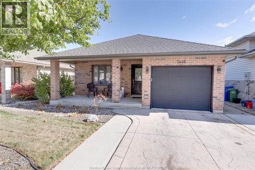 2446 Gatwick Ave, Windsor, ON, N8P1Y7 | Card Image