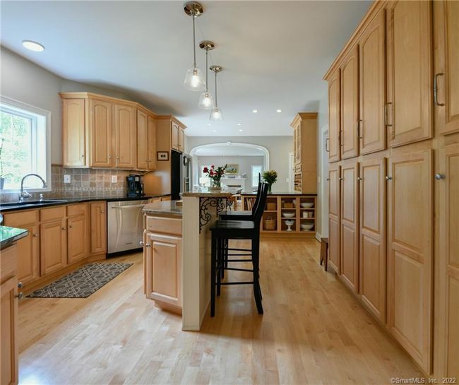 1230 Reservoir Rd, House other with 4 bedrooms, 3 bathrooms and null parking in Cheshire CT | Image 14