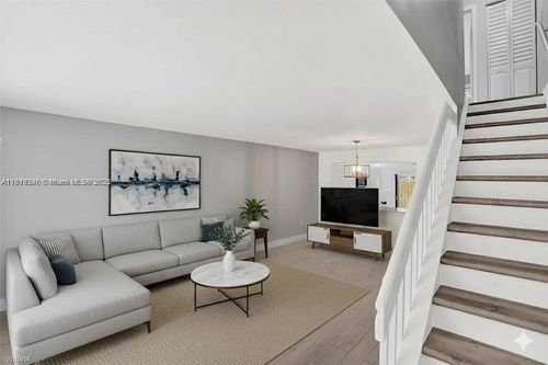 10167-10167 Sw 77th Ct, Miami, FL, 33156-2617 | Card Image