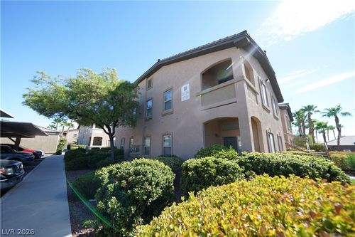 1039-8985 S Durango Dr, Las Vegas, NV, 89113-6117 | Card Image