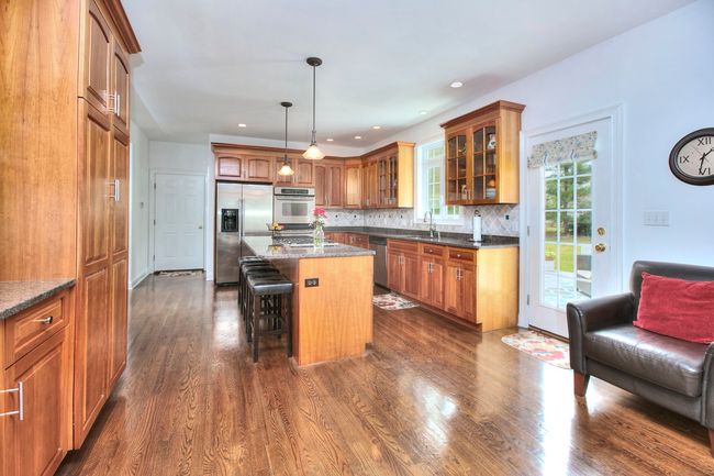 15 Twitchgrass Rd, House other with 4 bedrooms, 3 bathrooms and null parking in Trumbull CT | Image 8