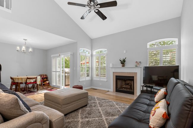 13-2 - 13355 W Heiden Cir, Townhouse with 2 bedrooms, 3 bathrooms and 2 parking in Lake Bluff IL | Image 8
