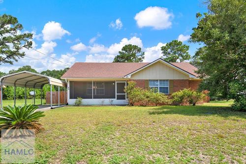 65 W Kenny Dr, Hinesville, GA, 31313-8722 | Card Image
